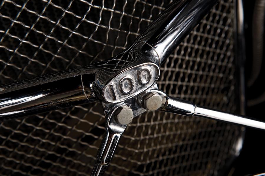  Jaguar SS100 3&frac12;-Litre Roadster 1938 года  (фото 8 из 53)